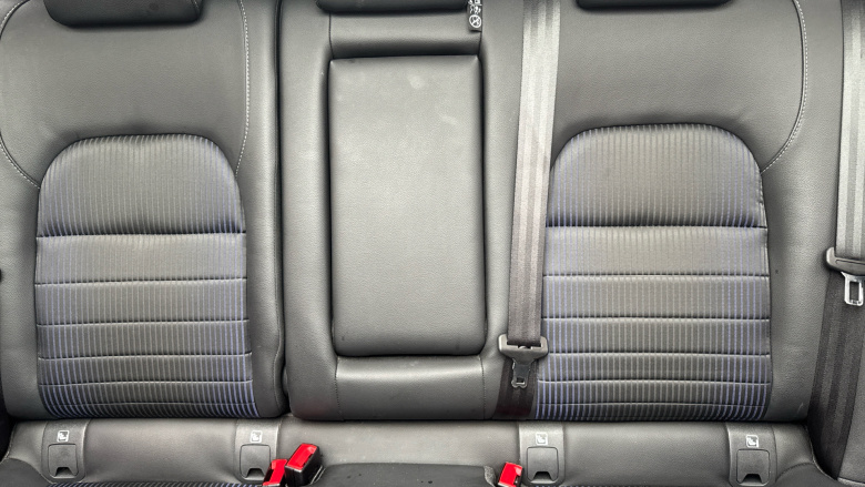 Nissan Qashqai 1.3 DiG-T MH Tekna 5dr Petrol Hatchback